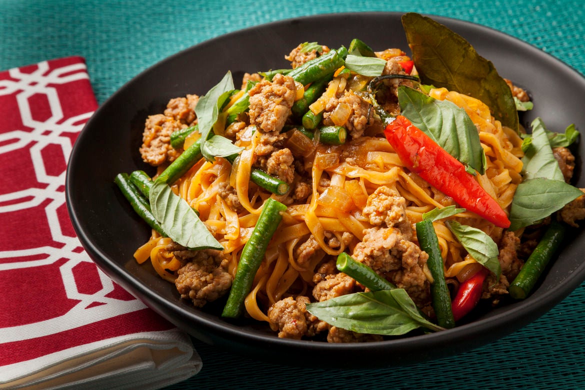 Recipe Curry Noodles with Pork & Long Beans Blue Apron