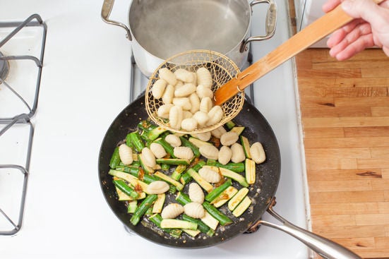 Cook the gnocchi: