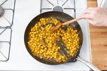 Finish the chickpeas & plate your dish: