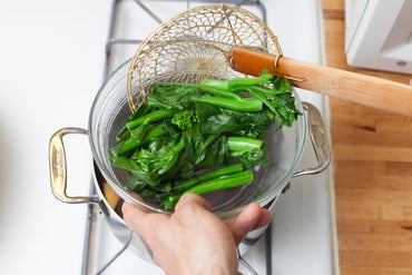 Cook the Chinese broccoli: