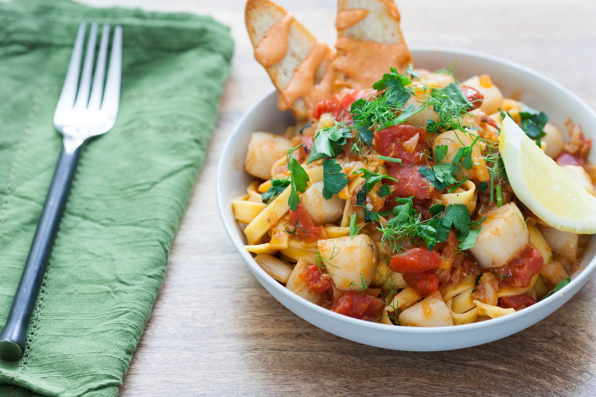 Recipe Cioppino Tagliatelle with Bay Scallops, Toasted Baguette