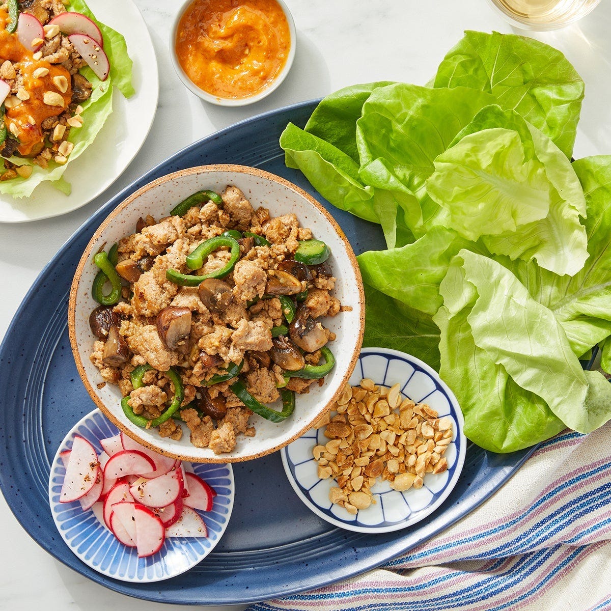 Recipe Ground Turkey Lettuce Cups with Peanut Sauce & Mushrooms Blue