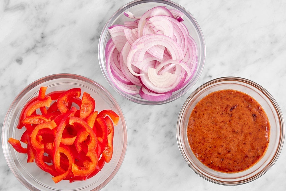 Prepare the ingredients & make the sauce