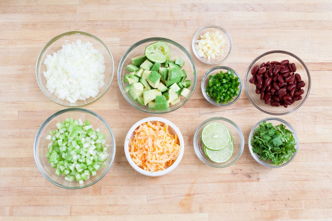 Recipe Turkey Chili with Avocado & Cheddar Cheese Blue Apron
