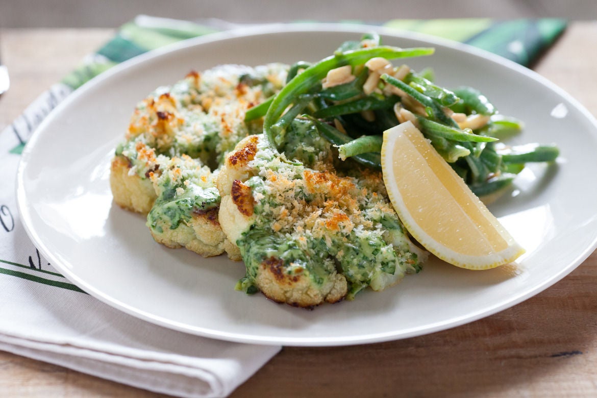 Recipe Cauliflower Steaks with Spinach Gratin & Green Beans Blue Apron