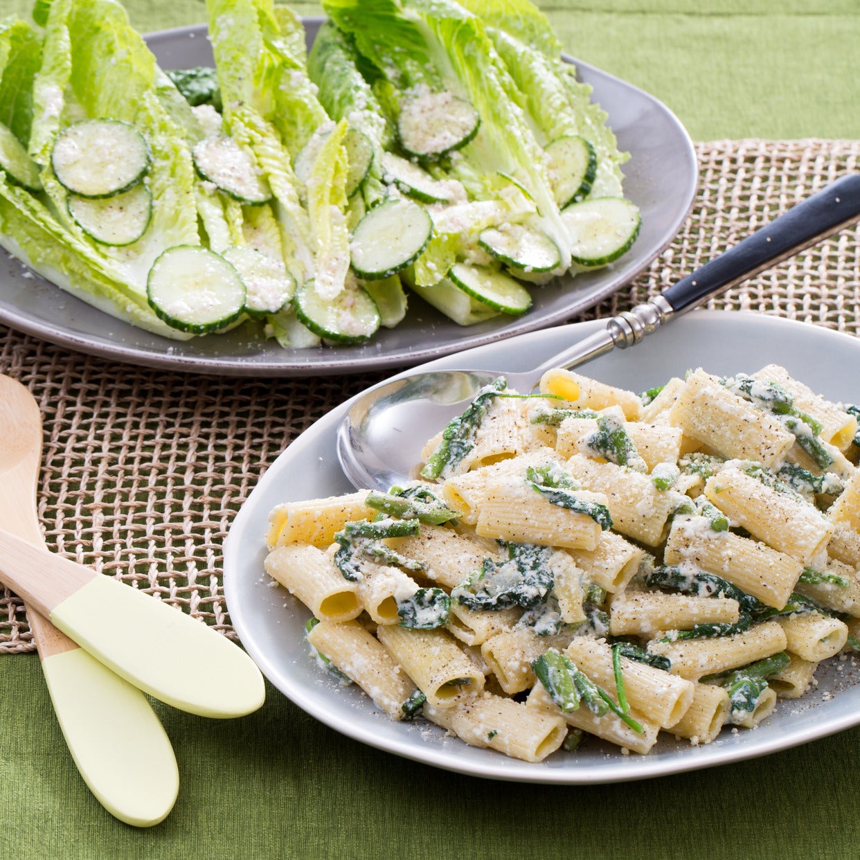 Recipe Creamy Asparagus Rigatoni with Romaine Salad & LemonParmesan Dressing Blue Apron