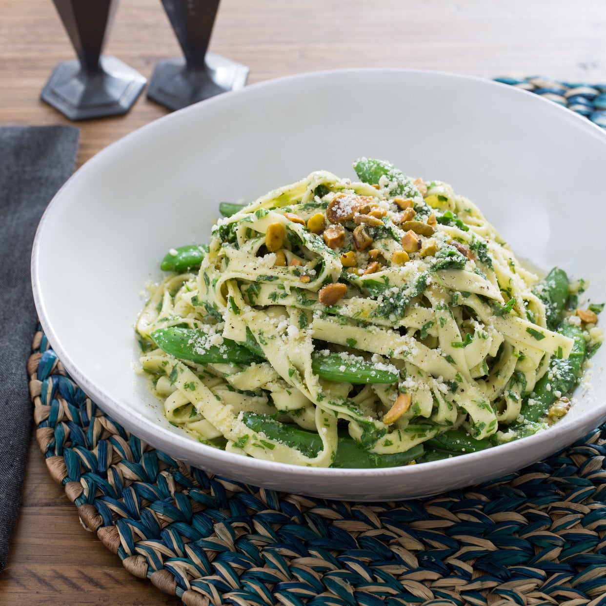 Recipe Fresh Fettuccine Pasta with Sugar Snap Peas & Arugula Pesto