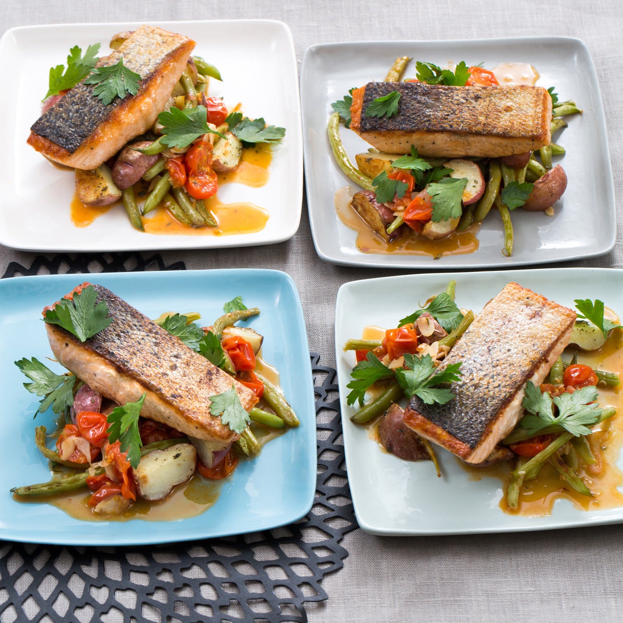 Recipe Seared Salmon & Roasted Potatoes with Sautéed Green Beans
