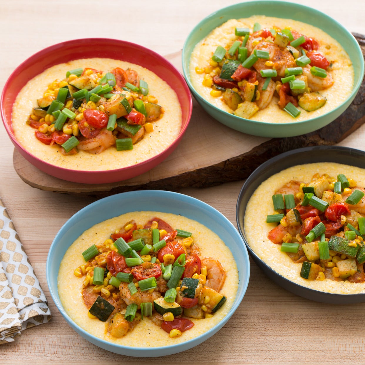 Recipe Smoky Shrimp & Creamy Cheddar Grits with Corn, Zucchini