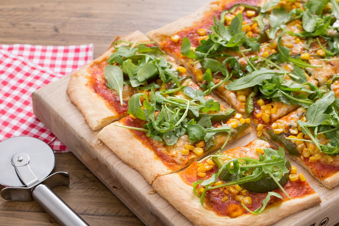 Recipe Summer Corn & Bell Pepper Pizza with Taleggio Cheese & Fresh