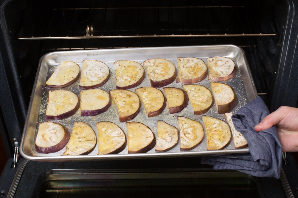 Recipe Eggplant French Bread Pizzas with Fresh Mozzarella & Summer Bean Salad Blue Apron