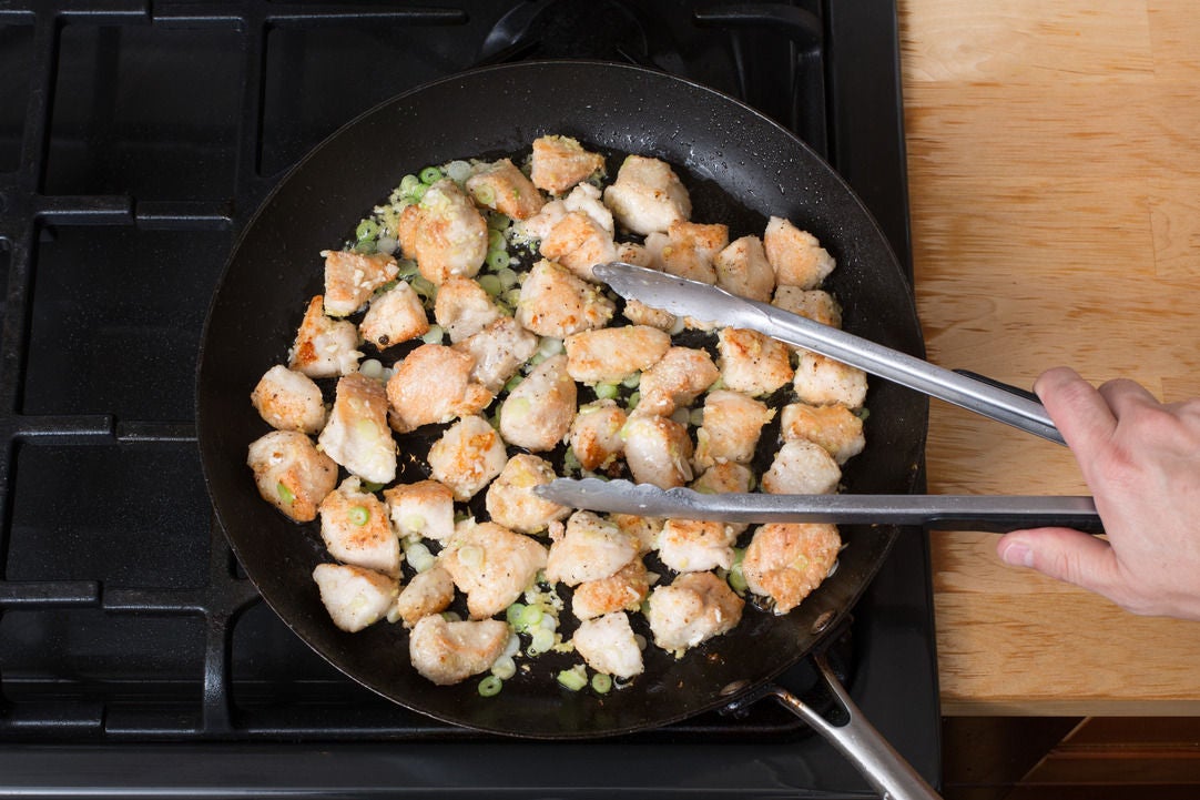 Recipe Sesame Chicken StirFry with Soba Noodles & Cauliflower Blue