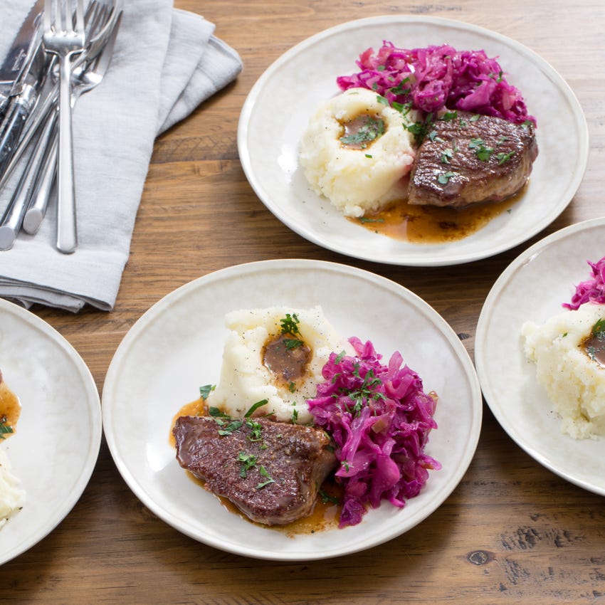 Recipe Seared Steaks & Mashed Potatoes with Braised Red Cabbage