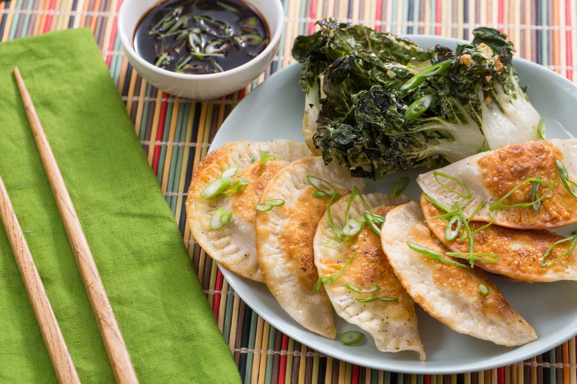 Recipe Shiitake Mushroom & Cabbage Dumplings with Garlic Roasted