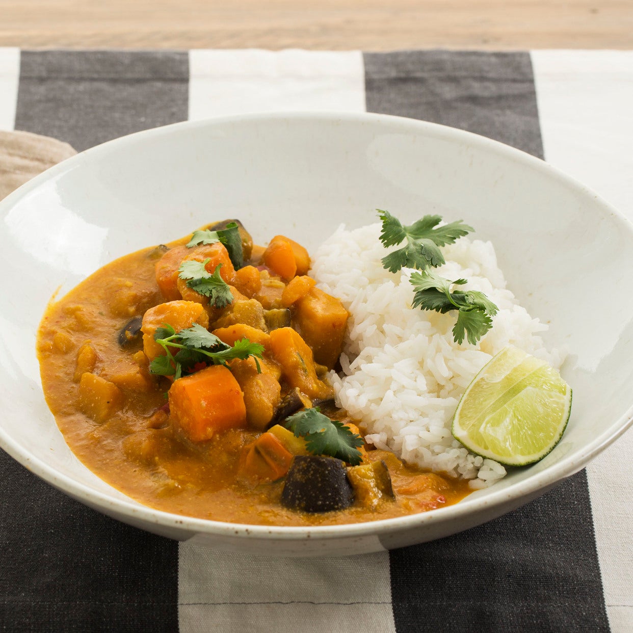 Recipe Thai Red Curry & Rice with Shokichi Squash & Eggplant Blue Apron