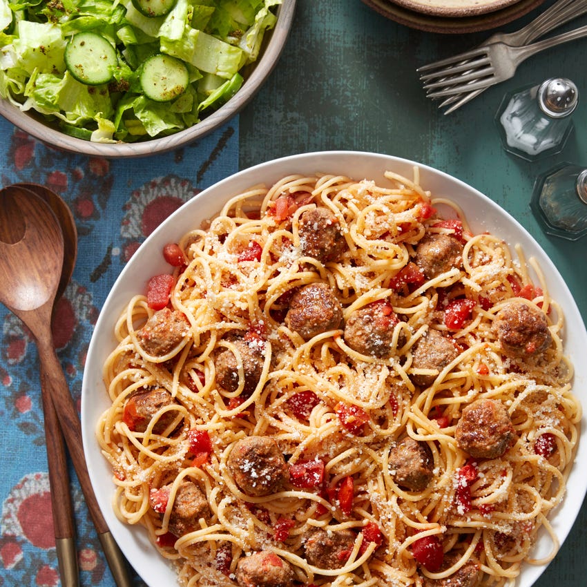 Recipe Spaghetti & Meatballs with Romaine Salad & Oregano Dressing