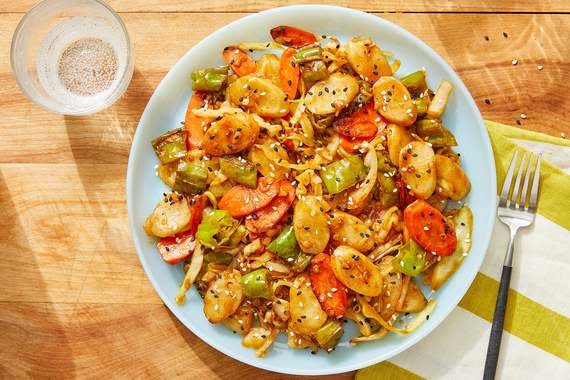 Korean-Style Rice Cakes with Shishito Peppers & Carrots-image