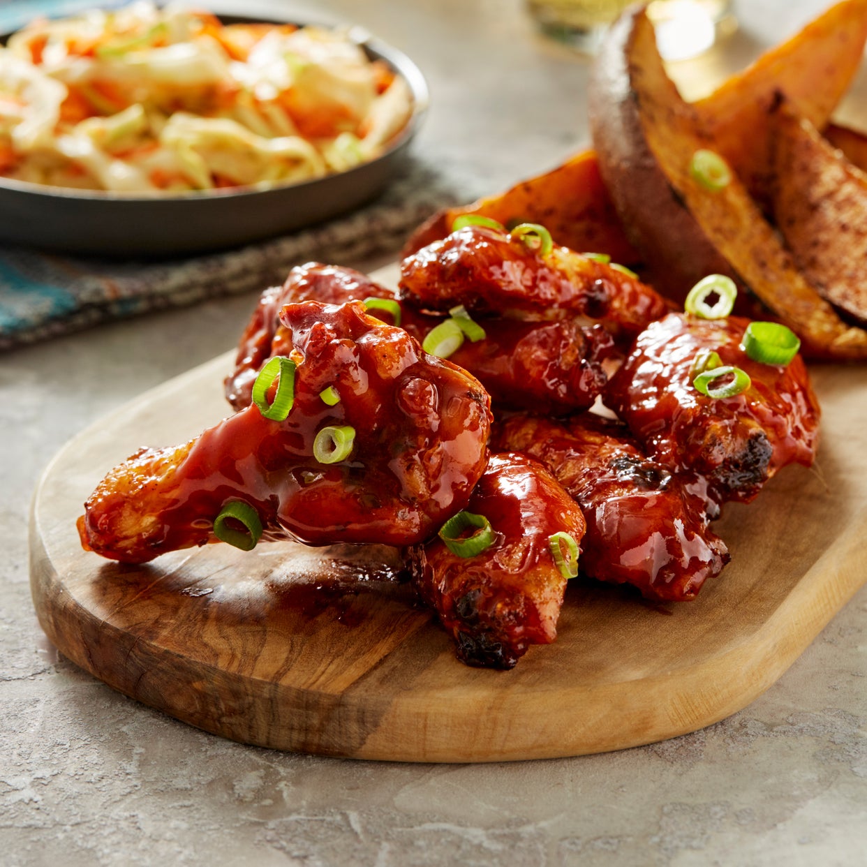 529_2PRE07_Spicy Chicken Wings_webSQ_hi_res