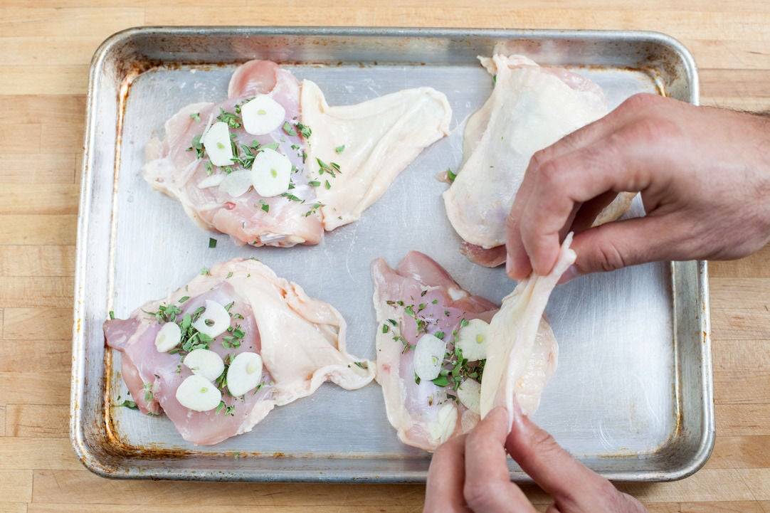 Recipe MarjoramGarlic Chicken with Jersey Tomato Panzanella Blue Apron