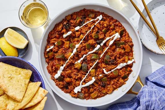 Shawarma Turkey Skillet & Garlic Pita with Zucchini, Onion & Labneh-image