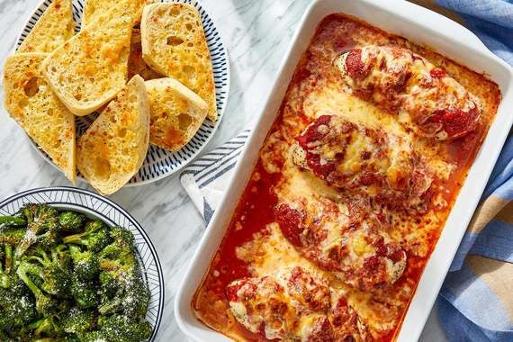 Oven-Baked Cheesy Chicken With Garlic Bread & Broccoli