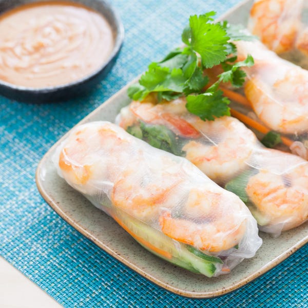 Recipe Shrimp Summer Rolls with Spicy Peanut Dipping Sauce Blue Apron