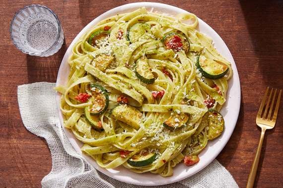 Creamy Pesto Fettuccine with Zucchini-image