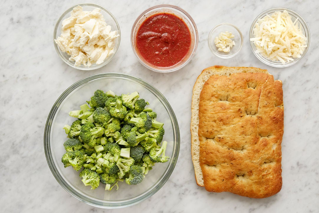 Recipe Broccoli & Basil Pesto Sandwiches with Romaine & Citrus Salad