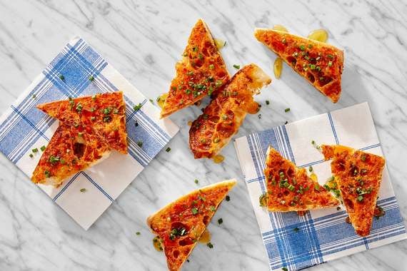 Yellow Curry Butter & Honey Toast with Scallions-image