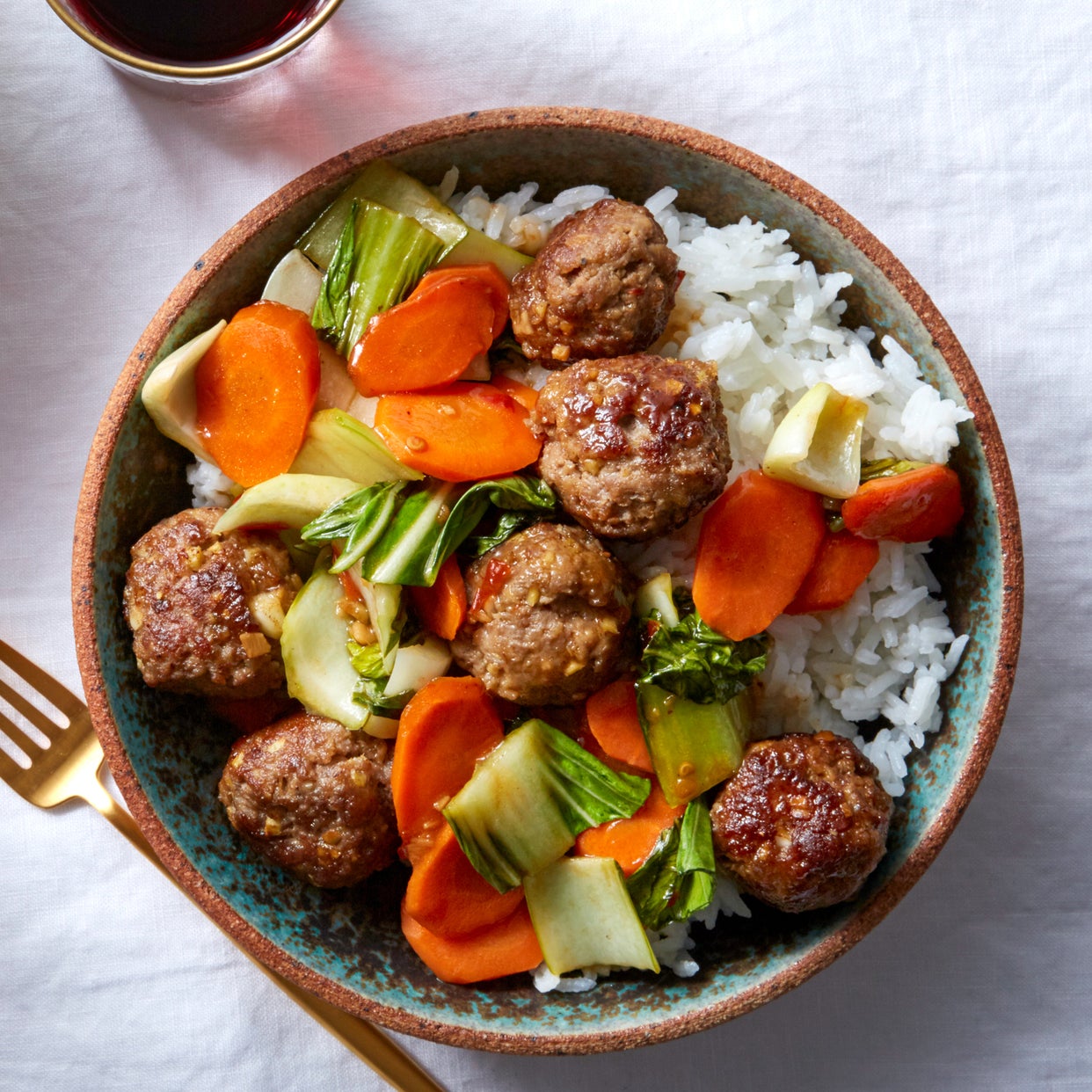 How to cook tender and fragrant meatballs from a different type of meat and fish How to cook tender and fragrant meatballs from a different type of meat and fish