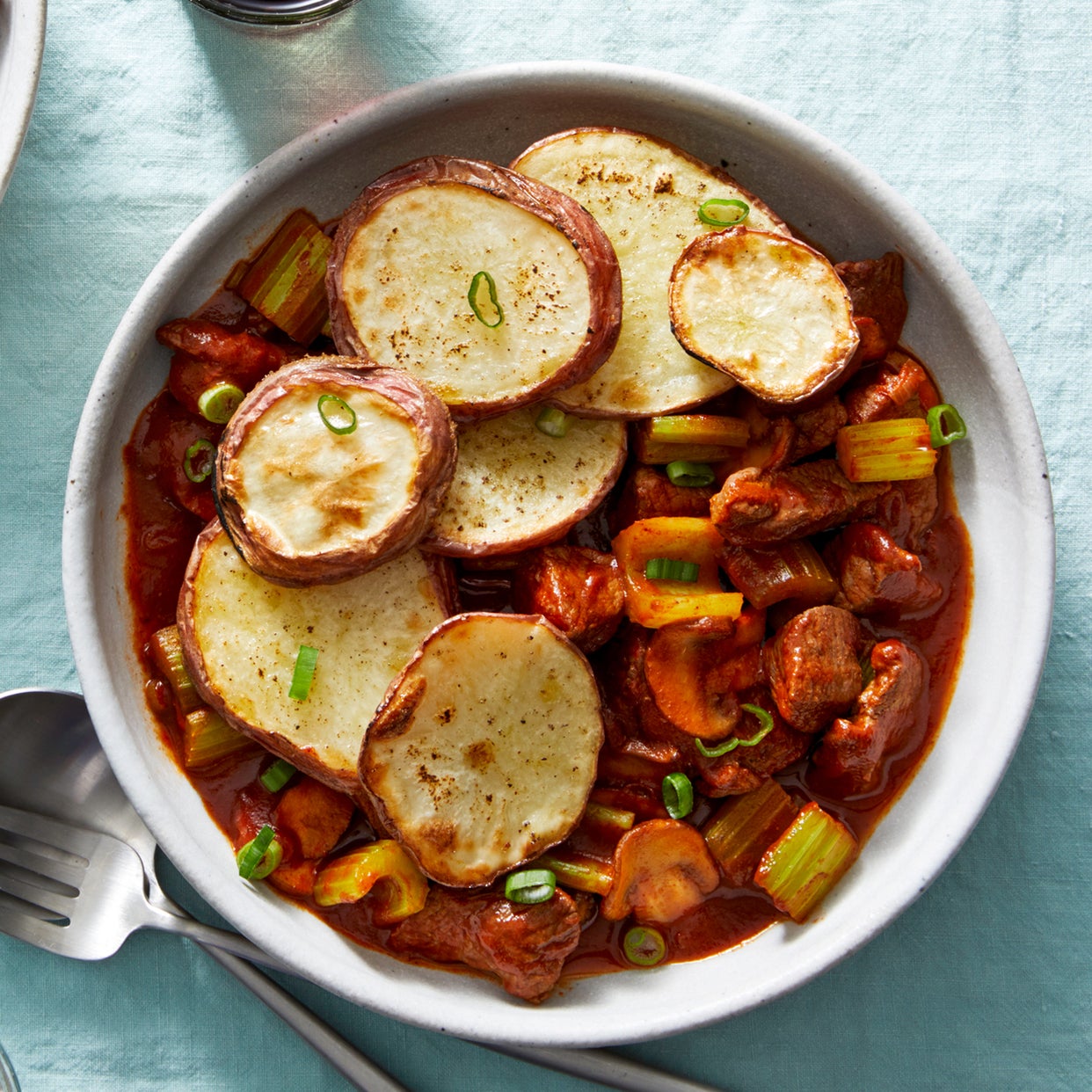 Recipe Beef & Mushroom Stew with Roasted Potatoes Blue Apron