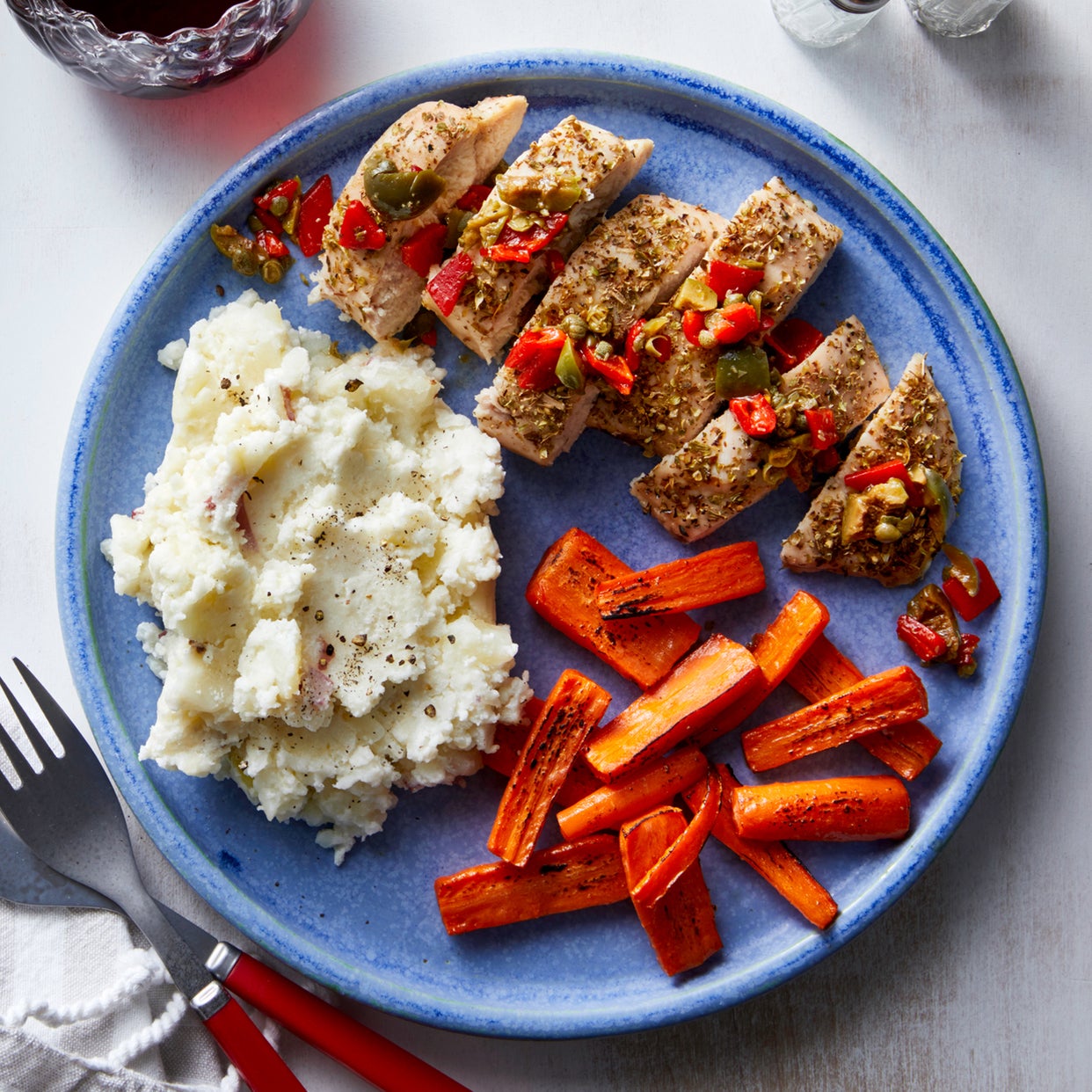 Recipe Oregano Chicken & Creamy Mashed Potatoes with Olive & Piquillo