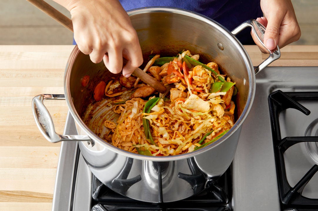 chicken & wonton noodle stir-fry