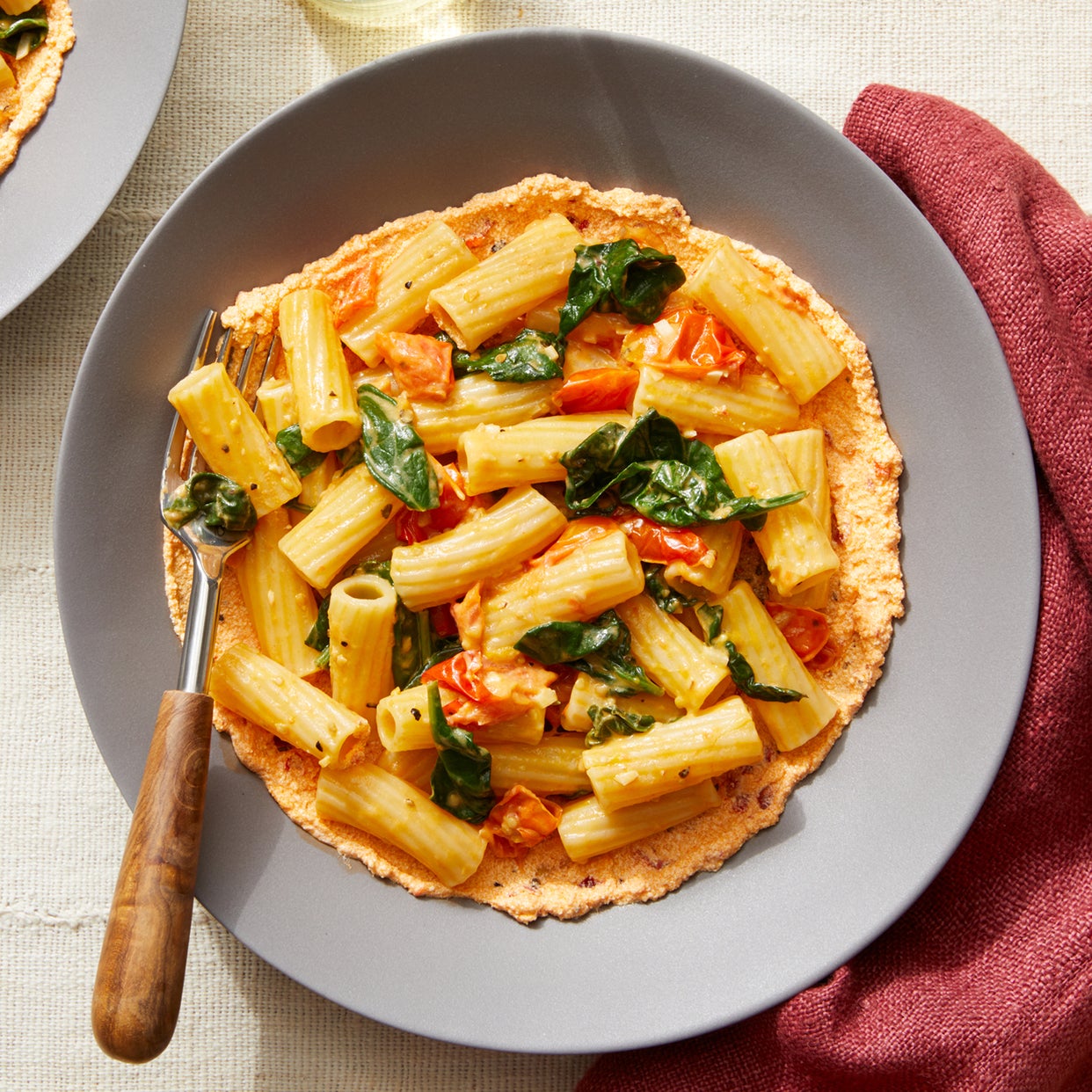 Recipe Pasta with Fresh Tomatoes & Spinach over Spicy Ricotta Blue Apron