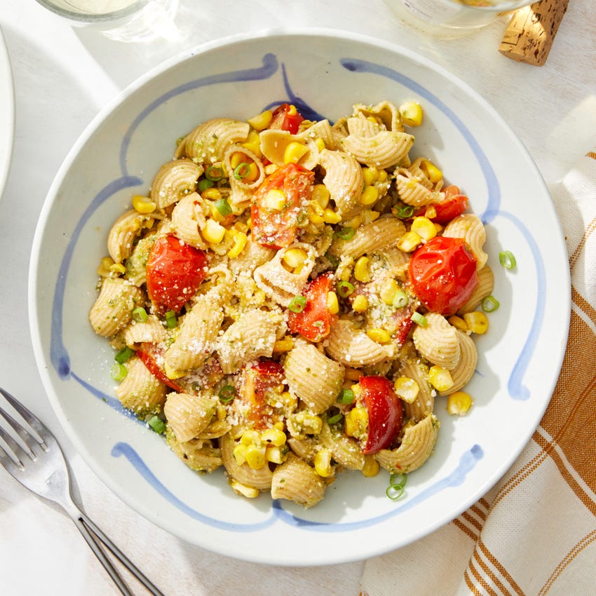 Recipe Summer Pipe Rigate Pasta with Pesto, Corn, & Tomatoes Blue Apron
