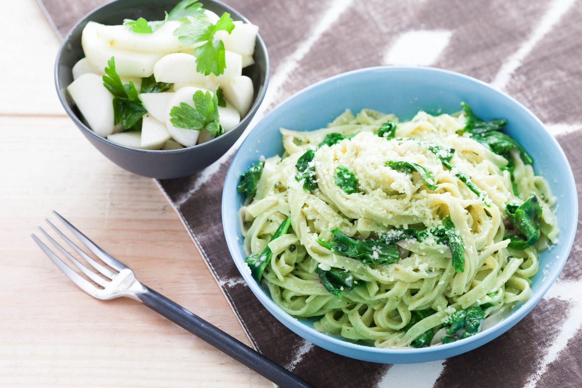 Recipe Fresh Turnip Green Cacio e Pepe Pasta with Baby Hakurei Turnips & Pear Salad Blue Apron