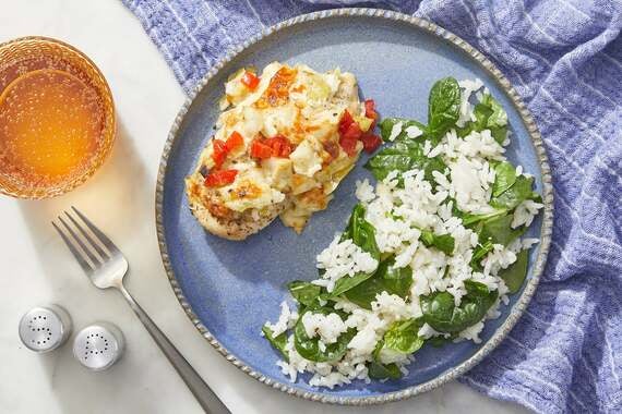 Cheesy Artichoke Baked Chicken with Spinach & Garlic-Herb Rice-image