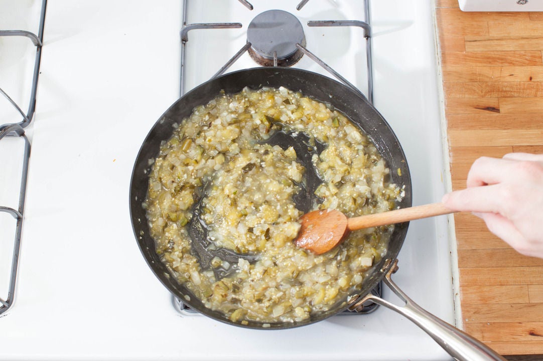 Recipe Chicken & Black Bean Enchiladas with Roasted Salsa Verde