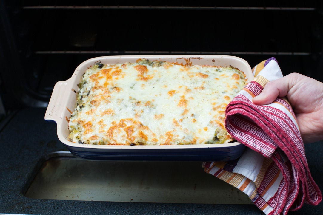 Recipe Chicken & Black Bean Enchiladas with Roasted Salsa Verde