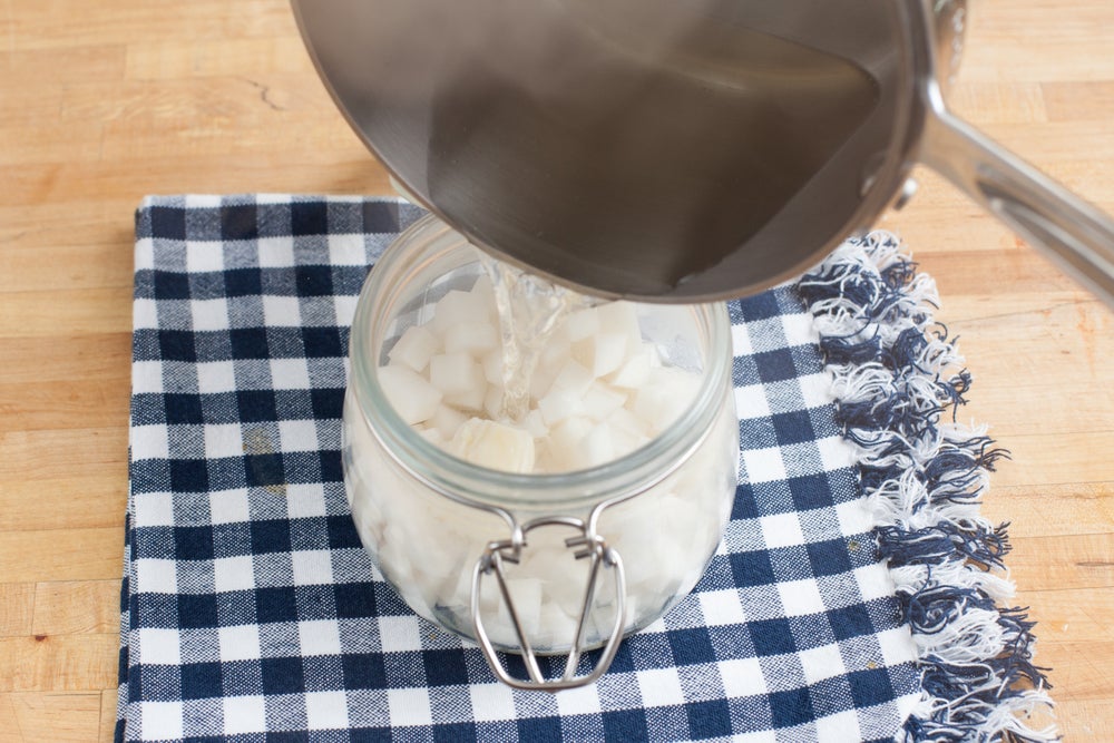 Recipe Korean Chicken Lettuce Wraps with Pickled Daikon Radish